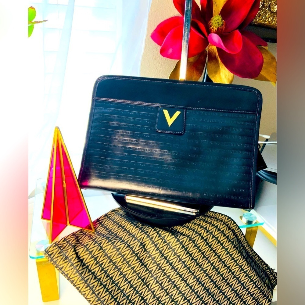 VGT Mario Valentino authentic. Black classy clutch/purse Gold Detail โHost Pickโ